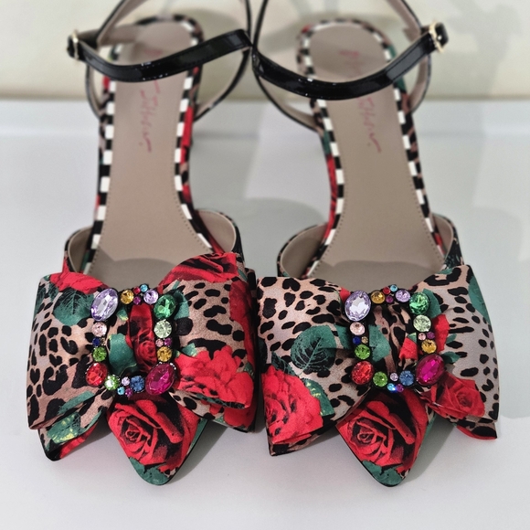 Betsey Johnson Black and Red Floral Heels - Picture 4 of 4